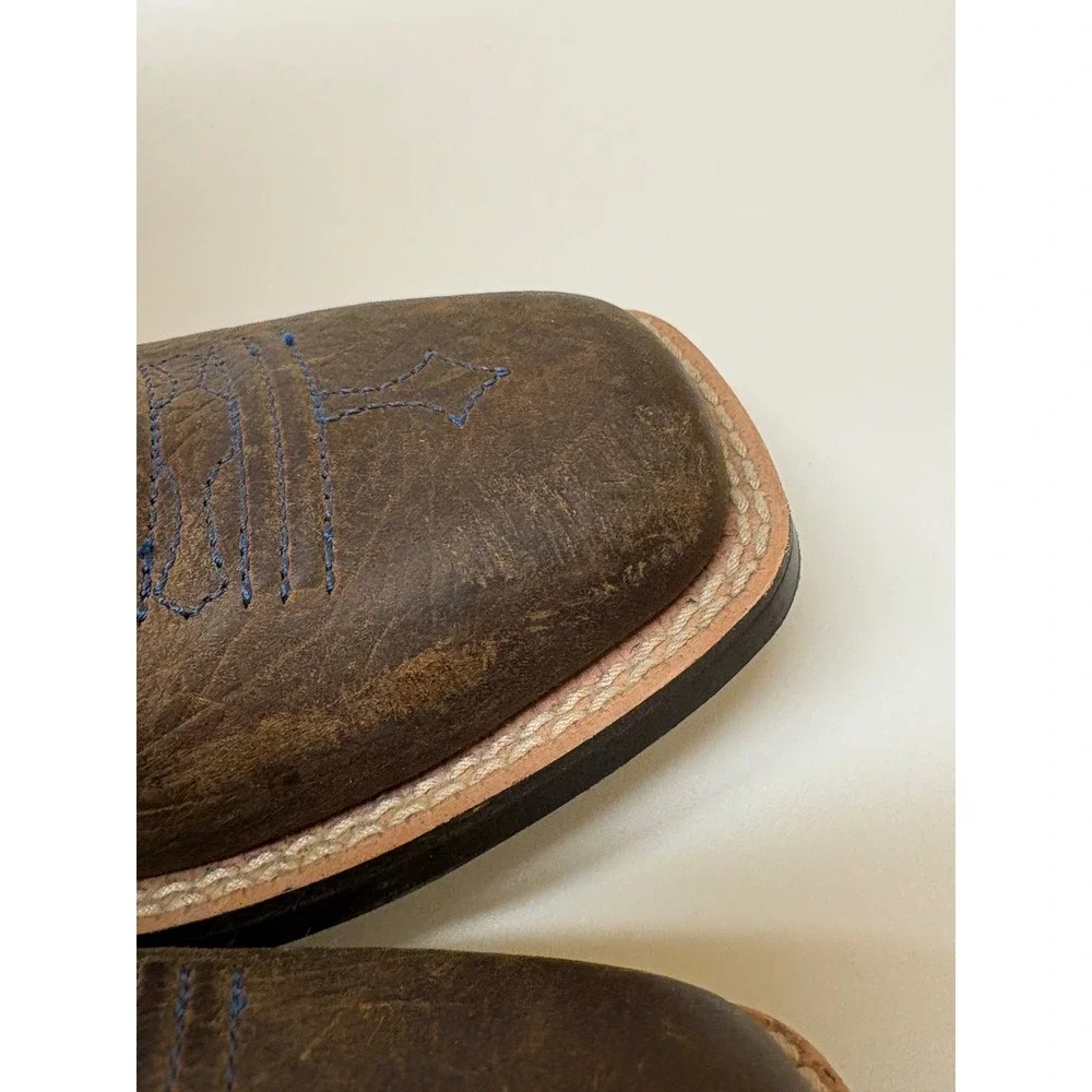 Ariat tombstone cowboy